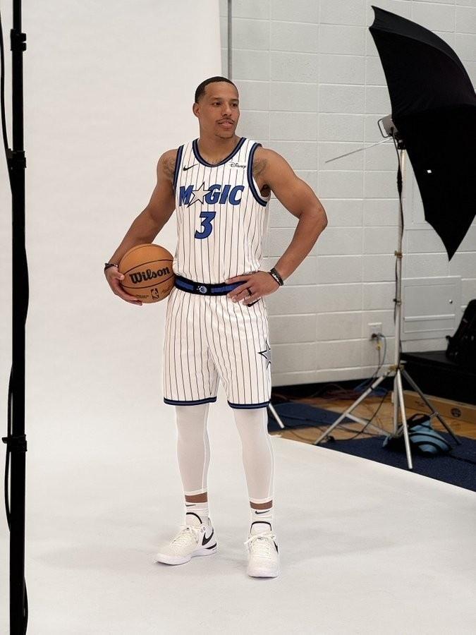 开云在线-东部分析：骑士领跑争冠集团 尼克斯魔术搅局 雄鹿绿军沦为中游