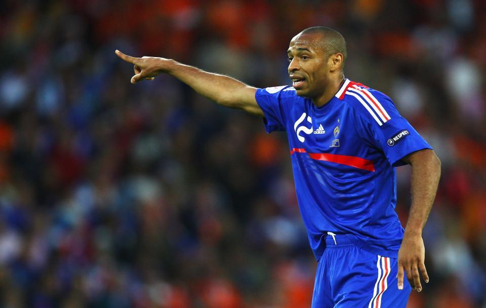 开云官网-法国历史最佳阵容发布:本泽马、坎特落选?评选标准引爆争议