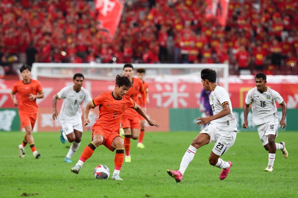 开云APP-离谱!东帝汶攻破U22国足球门 中超主力级防线被打穿 1人跪地目送