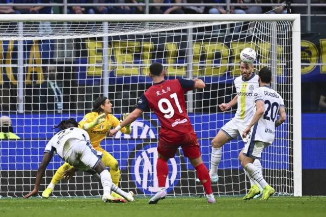 开云-【意甲】阿瑙+劳塔罗破门，国际米兰3比1卡利亚里