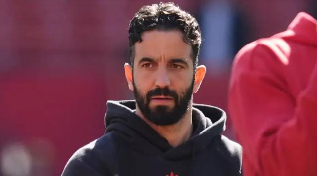 开云官网-阿莫林：机会不少但无法破门 这是球队最大的问题