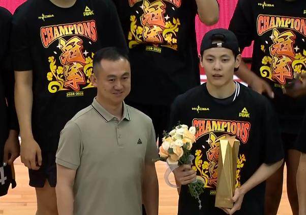 开云-广东女篮逆袭3-1夺冠！杨舒予夺总决赛MVP