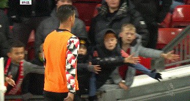 开云在线-滕哈赫：C罗提前离场留待明天处理 还没有和他谈过